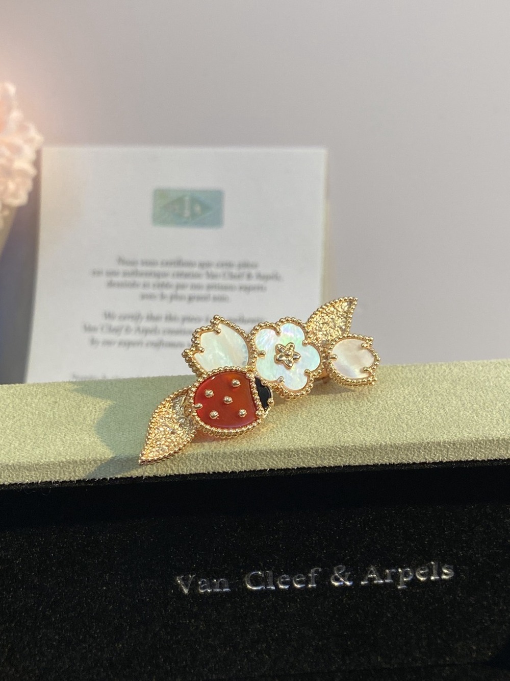 ✨Van Cleef & Arpels Lucky Spring Ladybug Flower Leaf Brooch Pin